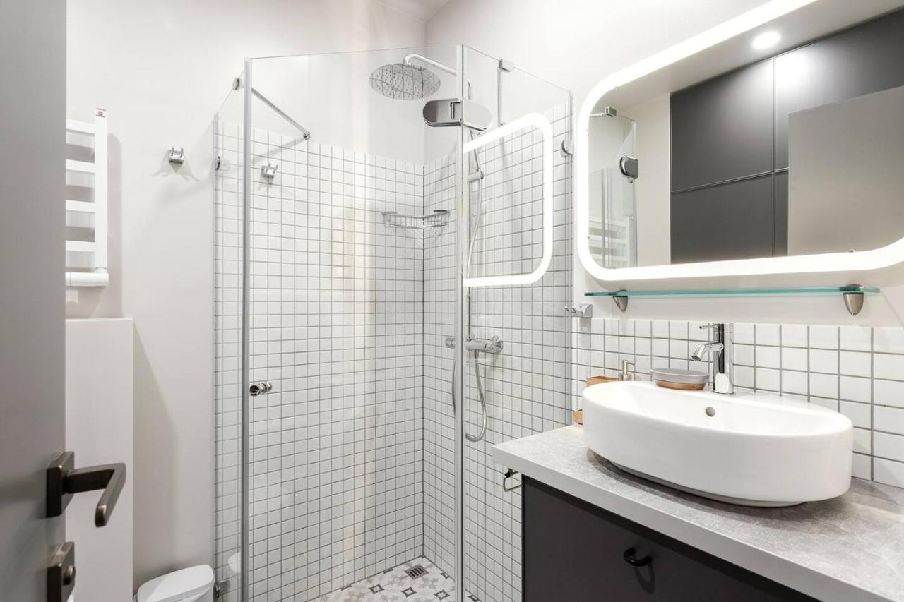 Happy Inn Laime Studio, Self Check-In-24-7, A-C, Parking-In-The-Underground-Garage VNO Kültér fotó